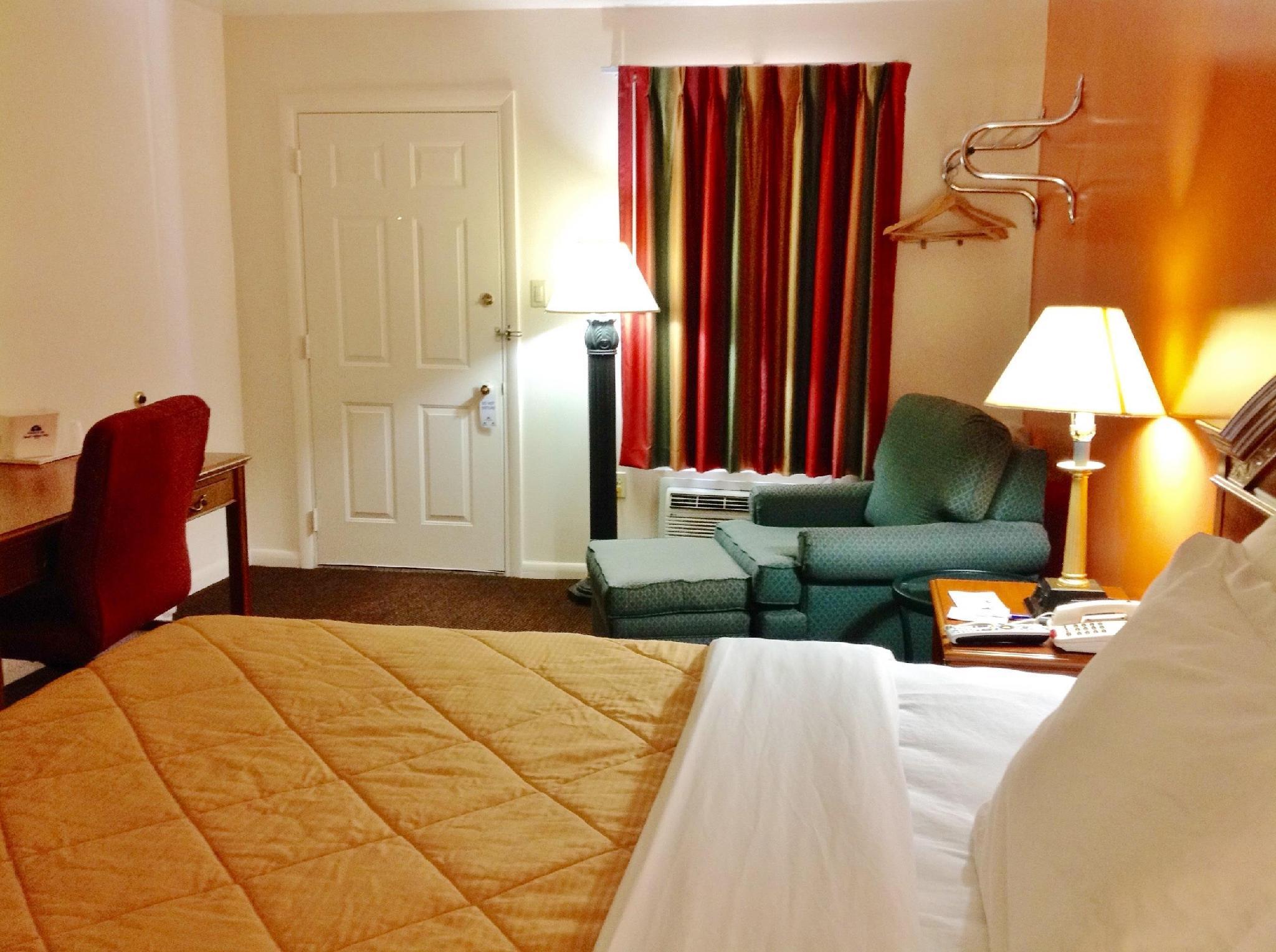 America's Value 2* Rohrerstown
